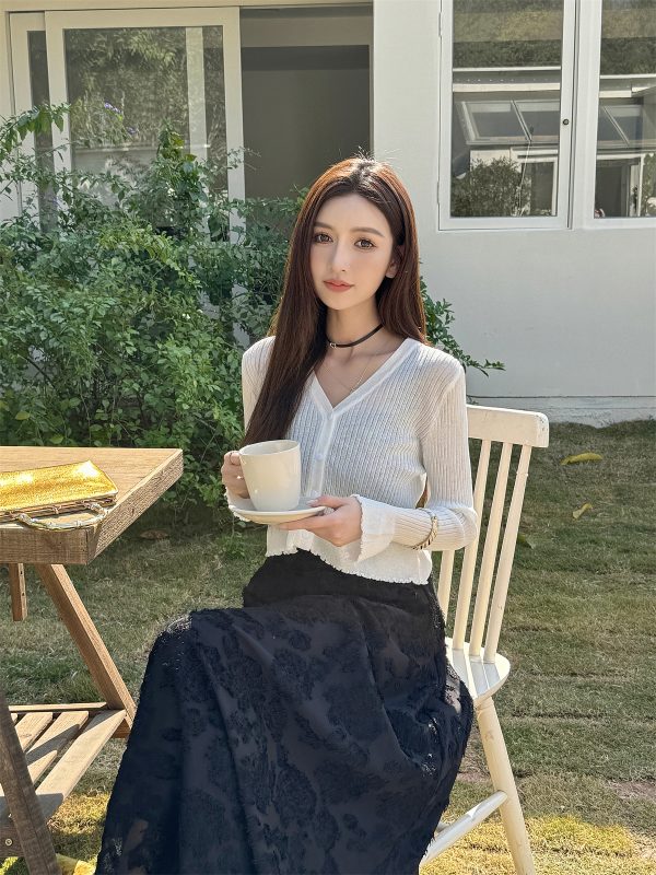 Lightweight V-Neck Knit Cardigan, Ribbed Ice Silk Short Outerwear, Sun Protection Cover-Up Top for Spring and Summer Fashion