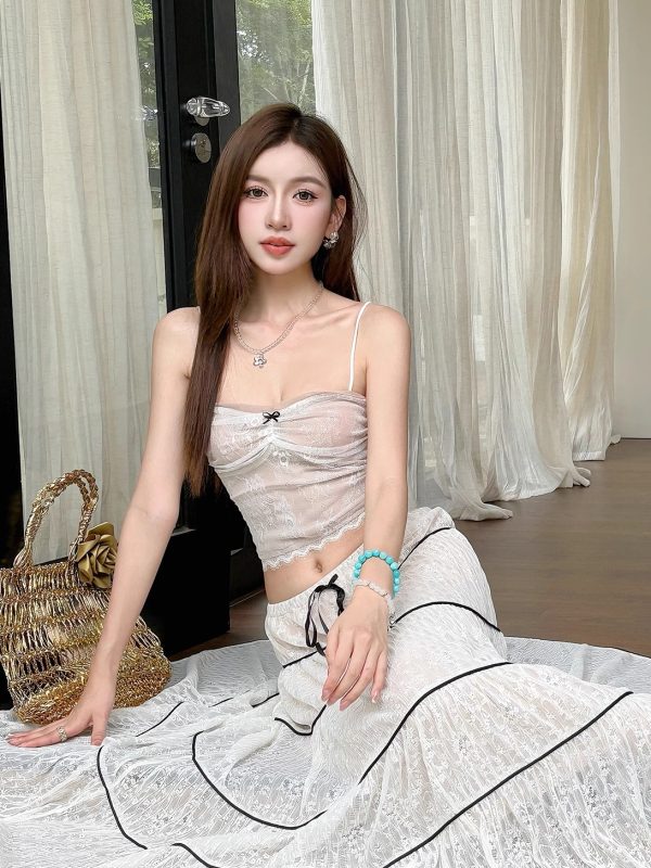 Lightweight White Bow Lace Camisole - Soft Mesh Fitted Sleeveless Inner Top for Y2K and Korean Style Fashion