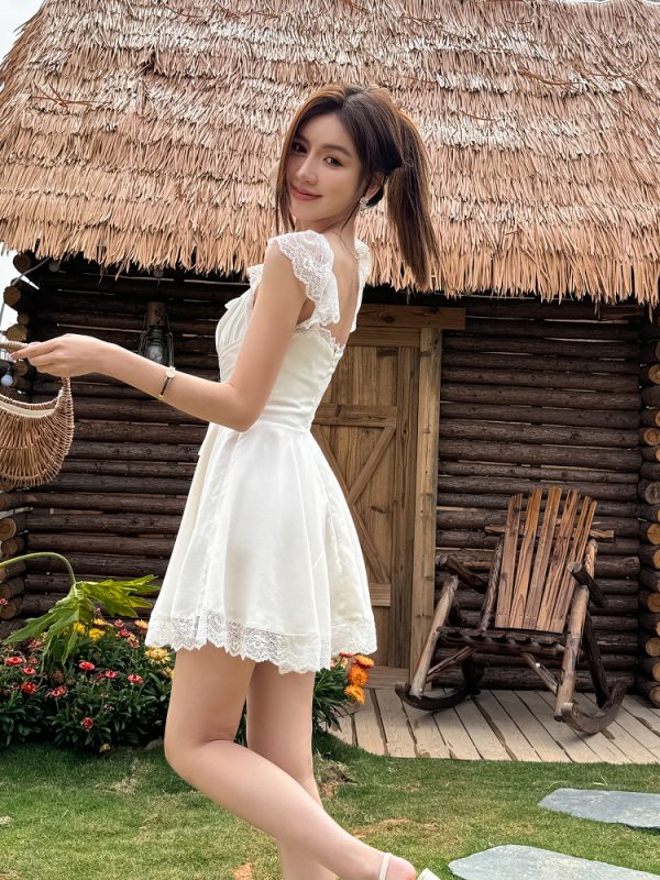 Lightweight White Lace Spaghetti Strap Dress for Women - Summer French Style with Waist-Cinching Design and Flared Short Skirt