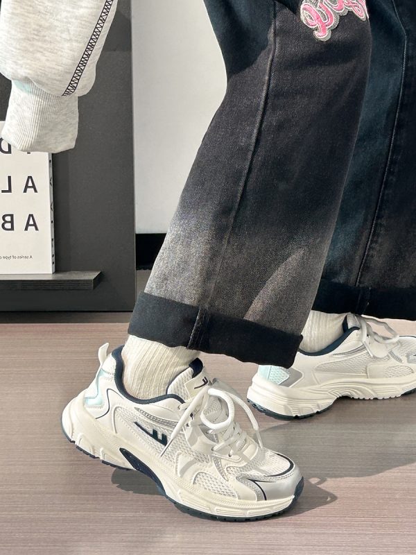 Lightweight White Mesh Sports Shoes for Women, Breathable Soft-Soled Summer Sneakers, American-Style Dad Shoes 2025