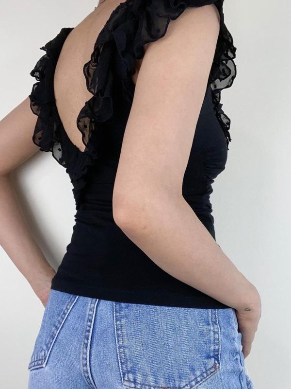 Low-Neck Ruffled Backless Short Tank Top for Women with Flutter Sleeves - Romantic French Vacation Style, Slim Fit