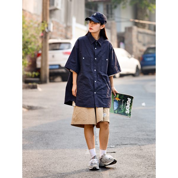 Men's and Women's Summer Japanese-Style Short Sleeve Shirt - Solid Color, Trendy Retro Button-Up for Street Style Fashion
