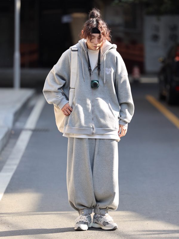 Men's Japanese-Style Fleece-Lined Hooded Sweatshirt, Loose Fit Solid Color Jacket for Autumn and Winter, Versatile City Style