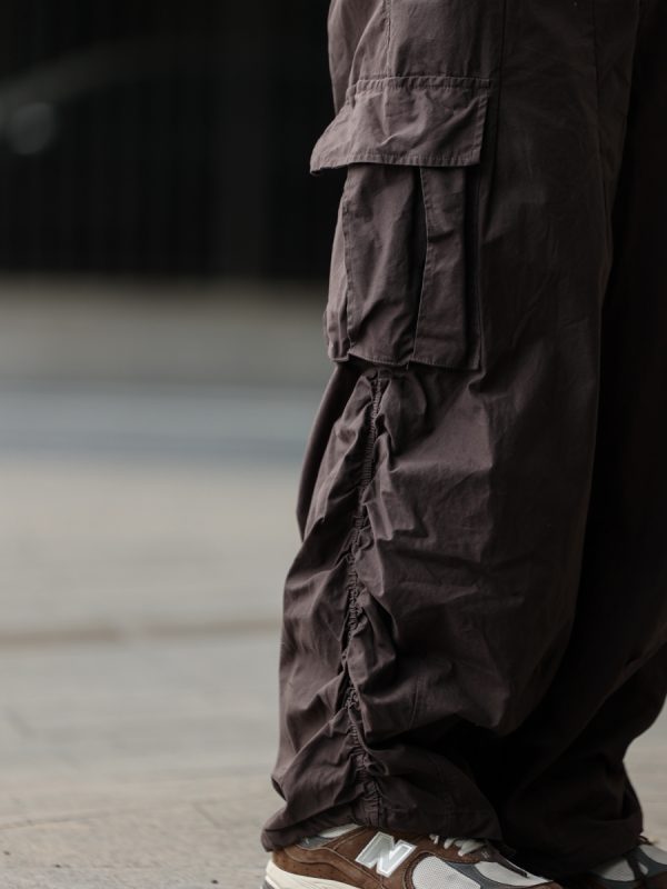Men's Military Cargo Pants with Closed Pleated Design and Multiple Pockets - Tapered Casual Long Pants