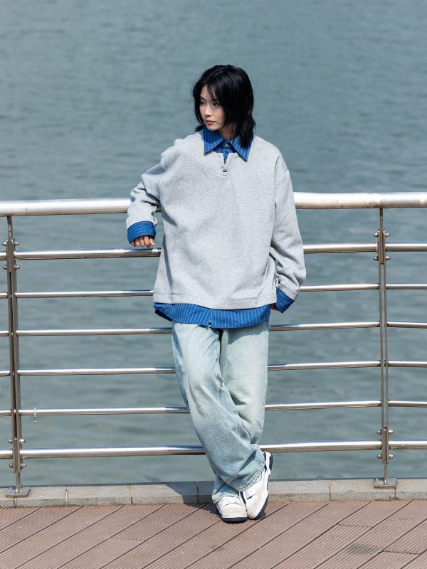 Men's Retro Striped Color-Block Fake Two-Piece Sweatshirt with V-Neck Design - Loose Fit, Versatile Style for 90s and Y2K Inspired Looks