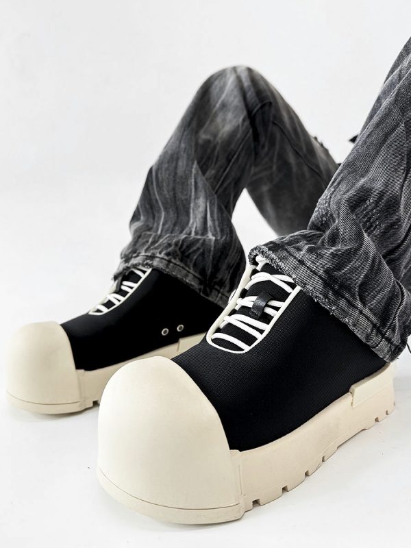 Mickey Mouse Big Head Canvas Shoes for Men and Women, Round Toe Cute Thick-Soled Sports Dad Shoes, Trendy Bread Shell Design