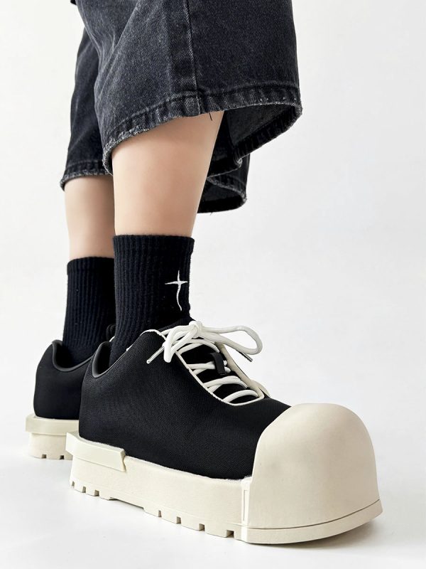 Mickey Mouse Big Head Canvas Shoes for Men and Women, Round Toe Cute Thick-Soled Sports Dad Shoes, Trendy Bread Shell Design