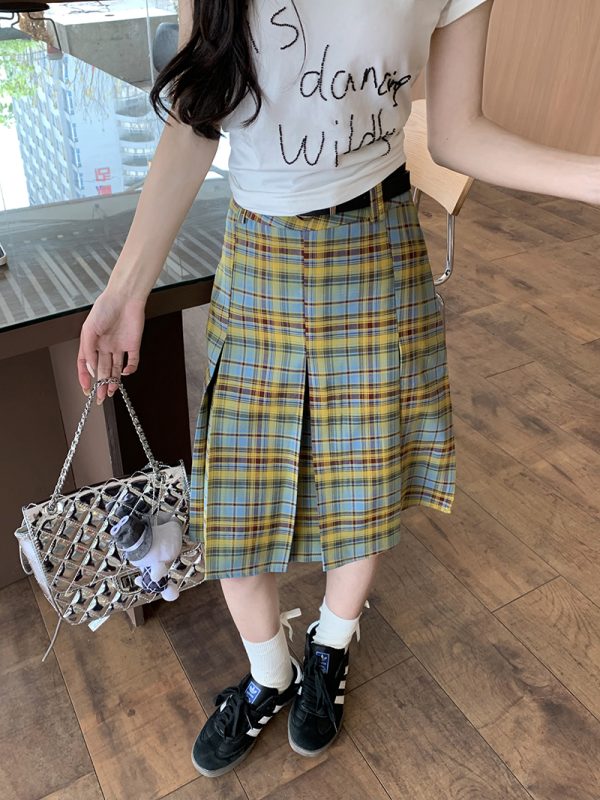 Mid-Length American Vintage Plaid Pleated Skirt for Women, High-Waisted A-Line Checkered Design, College Style for Spring and Summer
