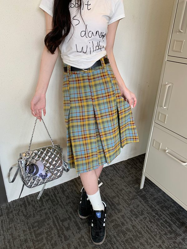 Mid-Length American Vintage Plaid Pleated Skirt for Women, High-Waisted A-Line Checkered Design, College Style for Spring and Summer