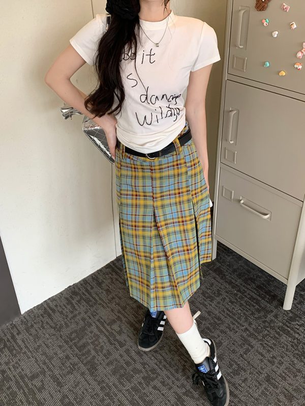 Mid-Length American Vintage Plaid Pleated Skirt for Women, High-Waisted A-Line Checkered Design, College Style for Spring and Summer