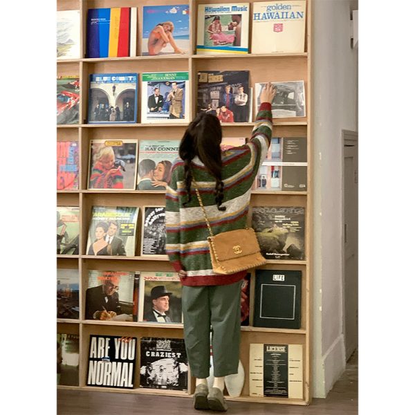 Mid-Length Knitted Sweater Coat for Women, Thickened Horn Button Cardigan, Vintage Style for Spring and Autumn Fashion