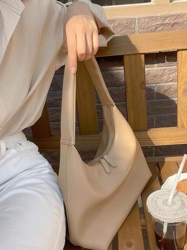 Milk Tea Color Minimalist Dumpling Bag - Soft Leather Retro Shoulder Underarm Bag in Korean Style for Versatile Everyday Use