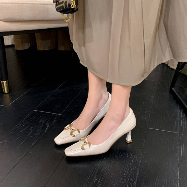 Minimalist Metal Buckle Square-Toe Kitten Heel High Heels in Sheepskin - Comfortable Italian Style Flats
