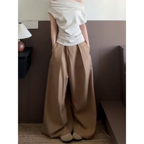 Off-Shoulder Vintage T-Shirt for Women - Summer Slimming Style, Waist-Cinching, Short Sleeves, Irregular Design, Trendy and Instagram-Worthy