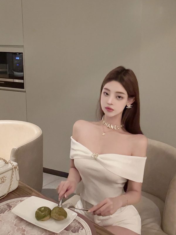 One-Shoulder Knitted Top - Sexy Internet Celebrity Style, Pure Desire, Trendy Y2K Fashion, Chic Korean Style Top