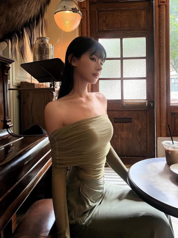 One-Shoulder Spicy Sexy Mesh Dress with Waist-Showing Design â€“ Slightly Sheer Long Skirt, Trendy Korean Style for a Bold Look