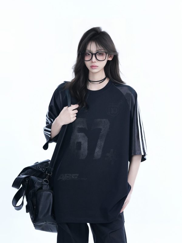 Oversized Black Short-Sleeve T-Shirt for Women - American High Street Sports Style, Loose Fit, Casual Chic.