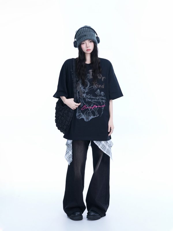 Oversized Black Short Sleeve T-Shirt for Women - American Street Style, Casual Cotton Tee with Sit and Eat Until the Mountains Are Empty Print