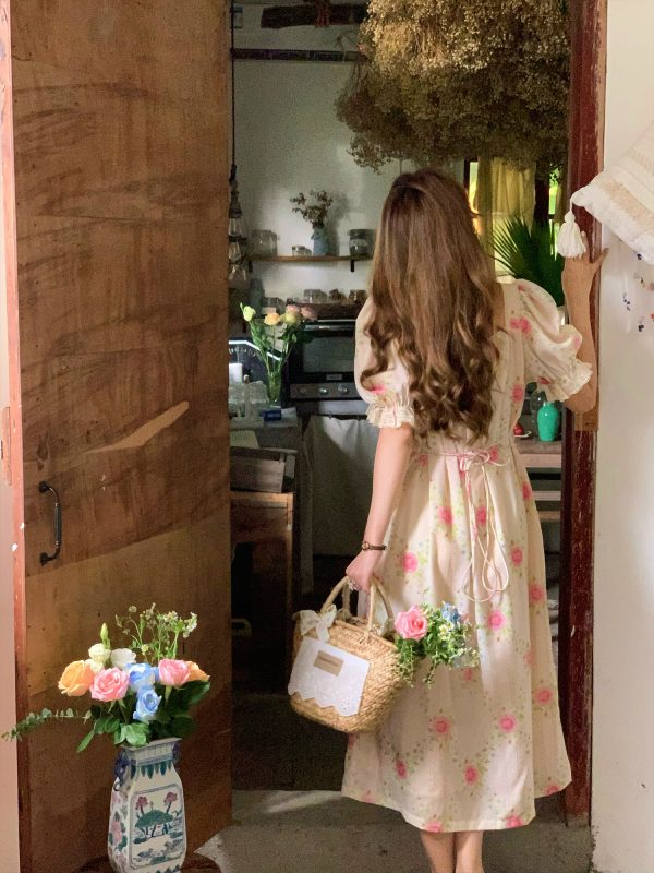 Peach Rose Retro Romantic Square Neck Dress with Puff Sleeves - Women's Summer Waist-Defined Lace Long Dress for 90s Y2K Style