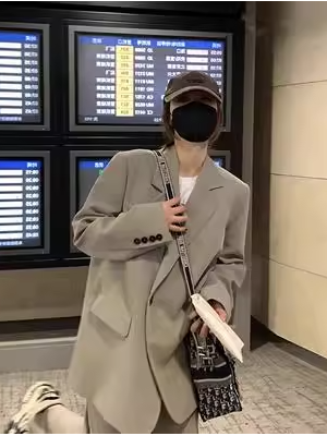 Petite Loose Casual Gray Suit Jacket for Women - Korean Style Blazer for Early Autumn Fashion