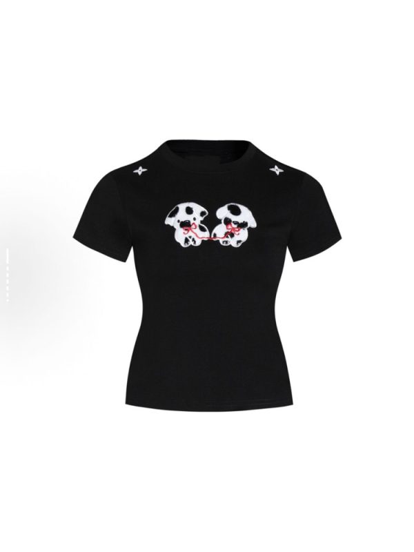 Petite Slim Fit Short-Sleeved T-Shirt with Patch Embroidery for Women - Trendy Summer Style, Age-Reducing Design