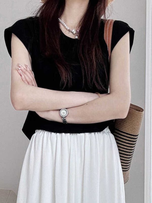 Petite U-Neck Cotton T-Shirt with Flutter Sleeves - Comfortable Summer 2025 Short Sleeve Top in Lazy Style for Casual Looks