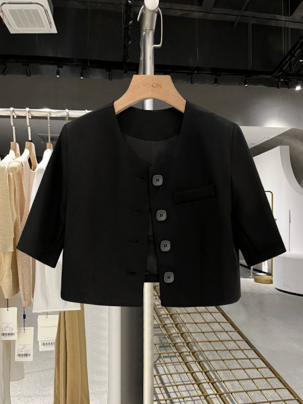 Petite Women's 2025 Summer Thin Black Suit Jacket, Retro Hepburn Style Fashion Blazer for Chic Y2K Look