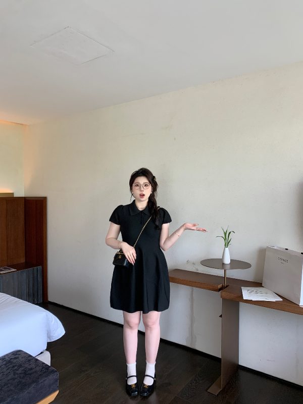 Playful Plus Size Little Black Dress with Polo Collar, Stretchy Slimming Puff A-Line Design for Effortless Style