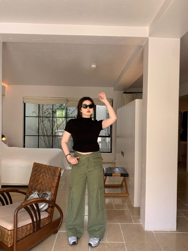 Plus Size American Retro Straight-Leg Multi-Pocket Wide-Leg Casual Work Pants for a Cool 90s Vibe