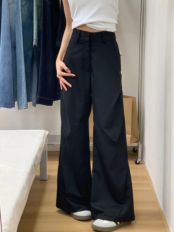 Plus Size Black Wide-Leg Trousers for Women - High-Waisted, Loose Fit, Casual Pleated Pants for Summer 2025