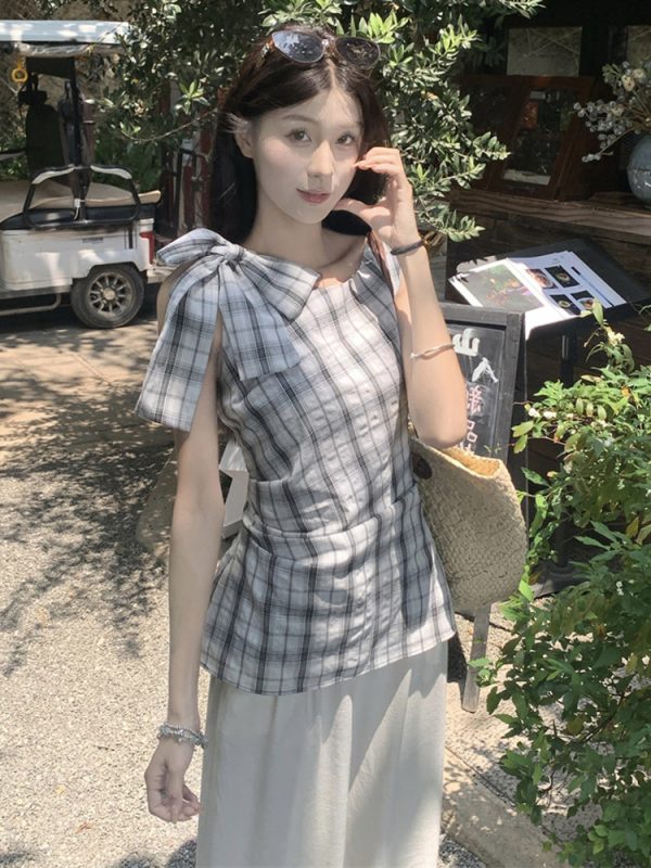 Plus Size Checkered Sleeveless Shirt for Women - Summer French Style Tie-Up Top, Slim Fit, Perfect for Casual Outings and Y2K Fashion