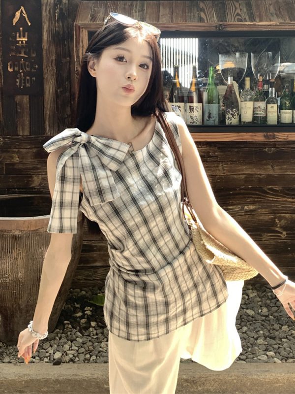 Plus Size Checkered Sleeveless Shirt for Women - Summer French Style Tie-Up Top, Slim Fit, Perfect for Casual Outings and Y2K Fashion