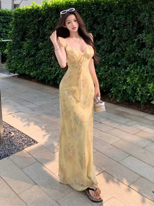 Plus-Size Floral Ruffled Strap Dress for Women - Summer French Style, Waist-Cinching, Elegant Long Dress for Vacation Vibes