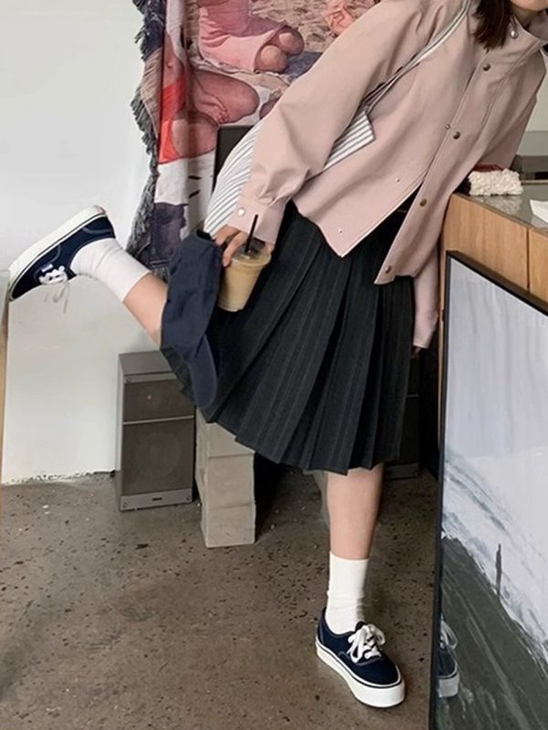 Plus-Size Gray Striped High-Waisted A-Line Mid-Length Pleated Skirt for Women - Summer Fashion Essential