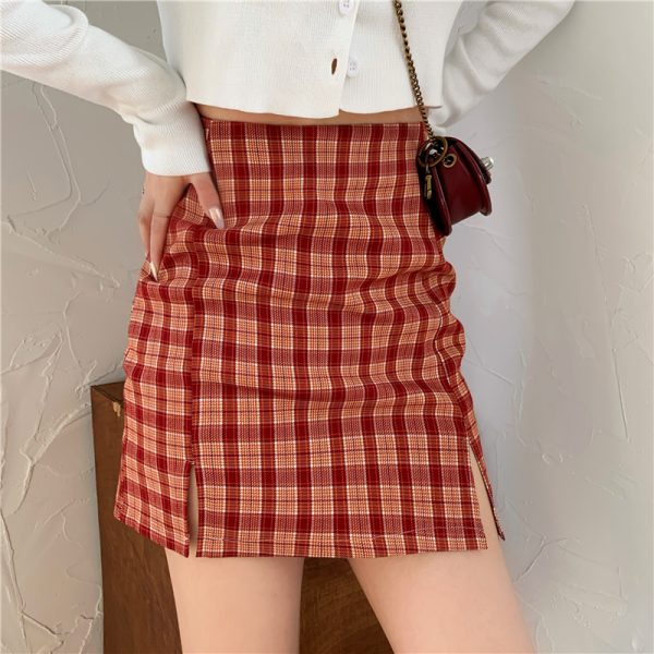 Plus-Size High-Waisted A-Line Plaid Mini Skirt - College Style Slimming Bodycon Skirt for Women