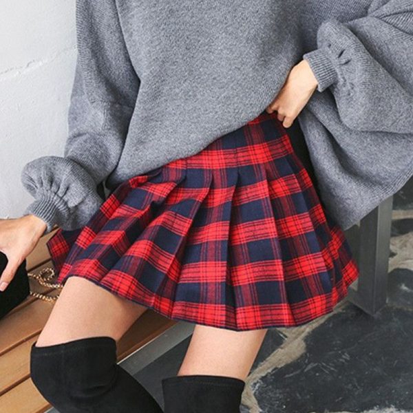 Plus Size High-Waisted A-Line Plaid Wool Pleated Skirt for Autumn Winter - Flattering Short Skirt for Curvy Women and Students