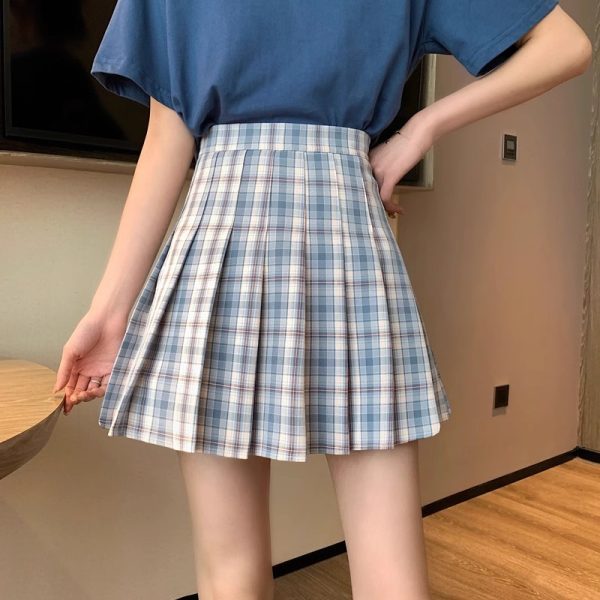 Plus Size High-Waisted A-Line Plaid Wool Pleated Skirt for Autumn Winter - Flattering Short Skirt for Curvy Women and Students