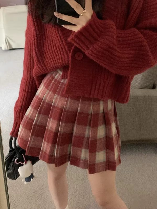 Plus Size High-Waisted A-Line Plaid Wool Pleated Skirt for Autumn Winter - Flattering Short Skirt for Curvy Women and Students
