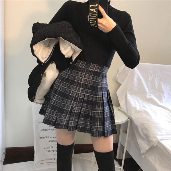 Plus Size High-Waisted A-Line Plaid Wool Pleated Skirt for Autumn Winter - Flattering Short Skirt for Curvy Women and Students