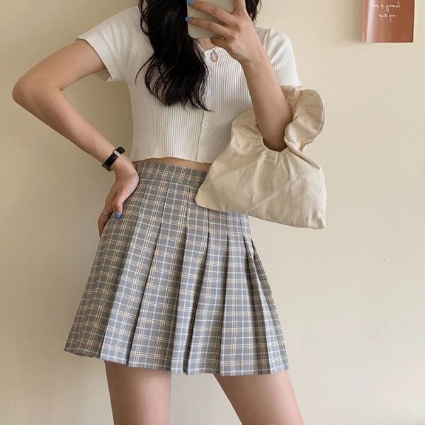 Plus Size High-Waisted A-Line Plaid Wool Pleated Skirt for Autumn Winter - Flattering Short Skirt for Curvy Women and Students