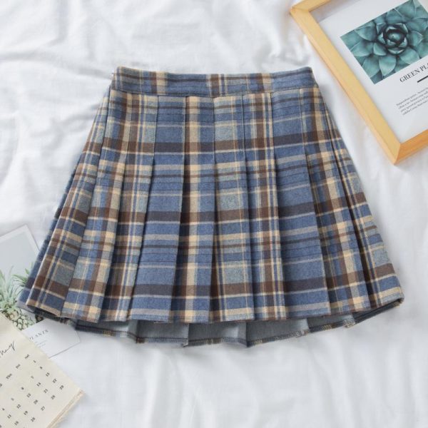 Plus Size High-Waisted A-Line Plaid Wool Pleated Skirt for Autumn Winter - Flattering Short Skirt for Curvy Women and Students