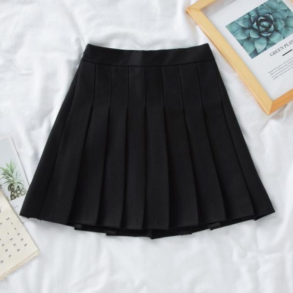 Plus Size High-Waisted A-Line Plaid Wool Pleated Skirt for Autumn Winter - Flattering Short Skirt for Curvy Women and Students