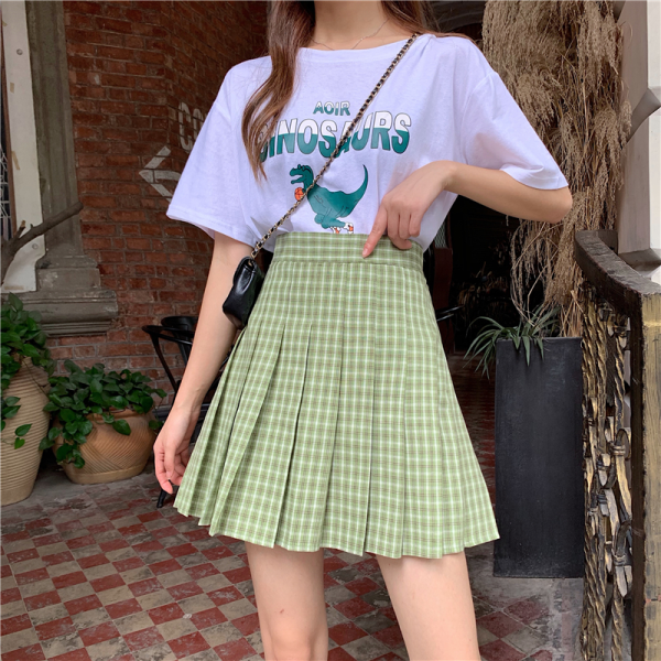 Plus Size High-Waisted A-Line Plaid Wool Pleated Skirt for Autumn Winter - Flattering Short Skirt for Curvy Women and Students