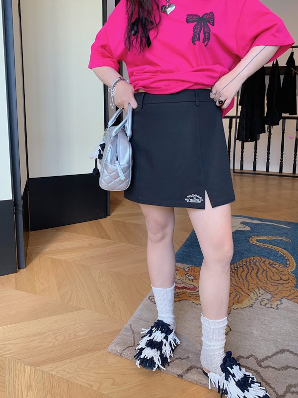Plus Size High-Waisted Black A-Line Skirt for Women, Summer 2025 Embroidered Design, Curvy Fashion, Stylish Short Skirt