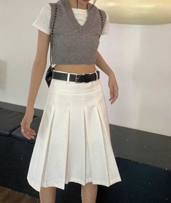 Plus-Size High-Waisted Gray Pleated A-Line Skirt for Women - Mid-Length College Style, Slimming Design for Autumn Fashion