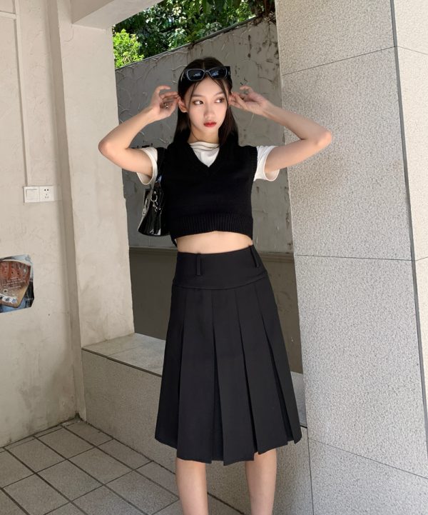 Plus-Size High-Waisted Gray Pleated A-Line Skirt for Women - Mid-Length College Style, Slimming Design for Autumn Fashion
