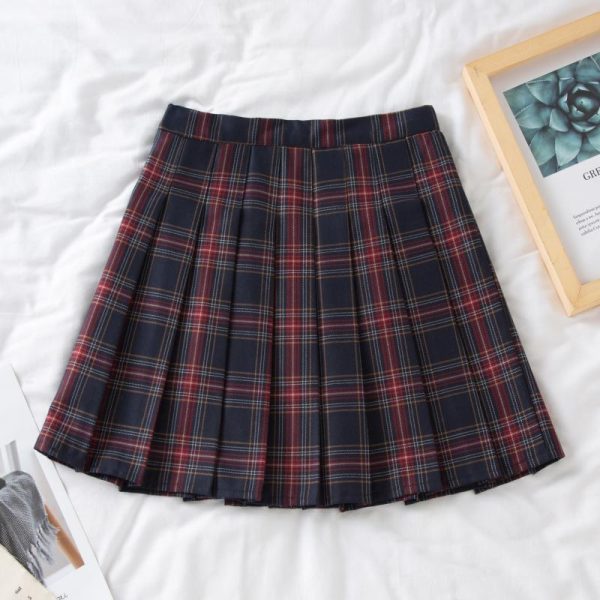 Plus-Size High-Waisted JK Japanese-Style Plaid Pleated Skirt, Slimming Puffed A-Line Design for Women, College Casual Fashion