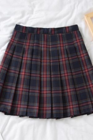 Plus-Size High-Waisted JK Japanese-Style Plaid Pleated Skirt, Slimming Puffed A-Line Design for Women, College Casual Fashion