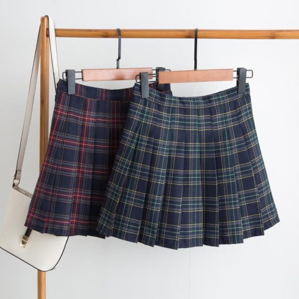 Plus-Size High-Waisted JK Japanese-Style Plaid Pleated Skirt, Slimming Puffed A-Line Design for Women, College Casual Fashion