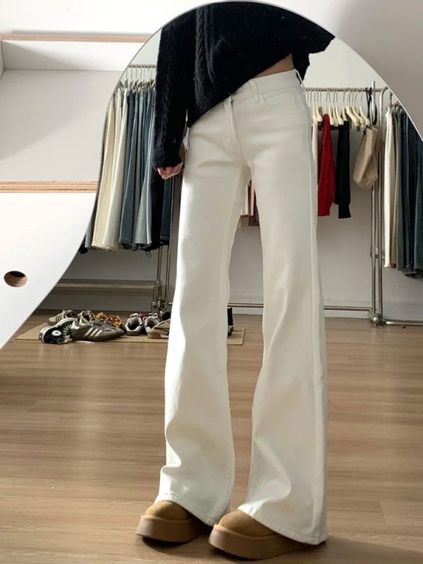 Plus-Size High-Waisted Loose-Fitting Flared Jeans for Women - White, Perfect for Short Individuals, Comfortable Fit